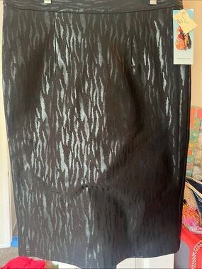 Tatyana Black Tiger-Texture Pencil Skirt